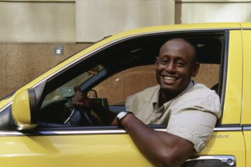 Hiring a Private Driver in Sri Lanka: Costs, What’s Included and Tips